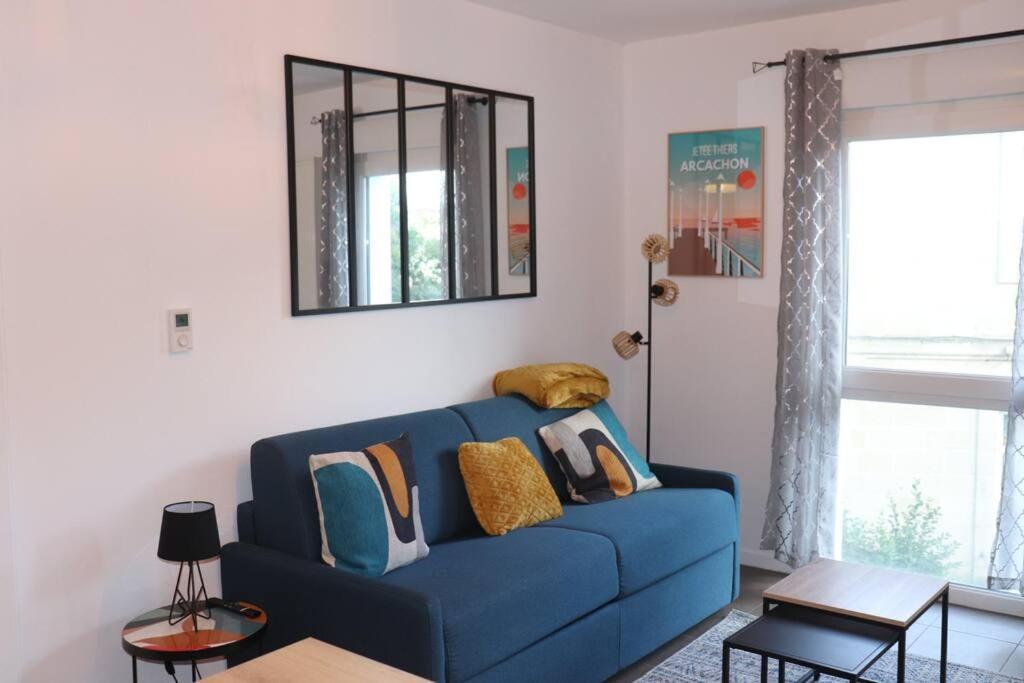 Apartament Les Cedres -Tram A 50 Metres, Bordeaux A 5 Minutes, Parking Cenon Zewnętrze zdjęcie